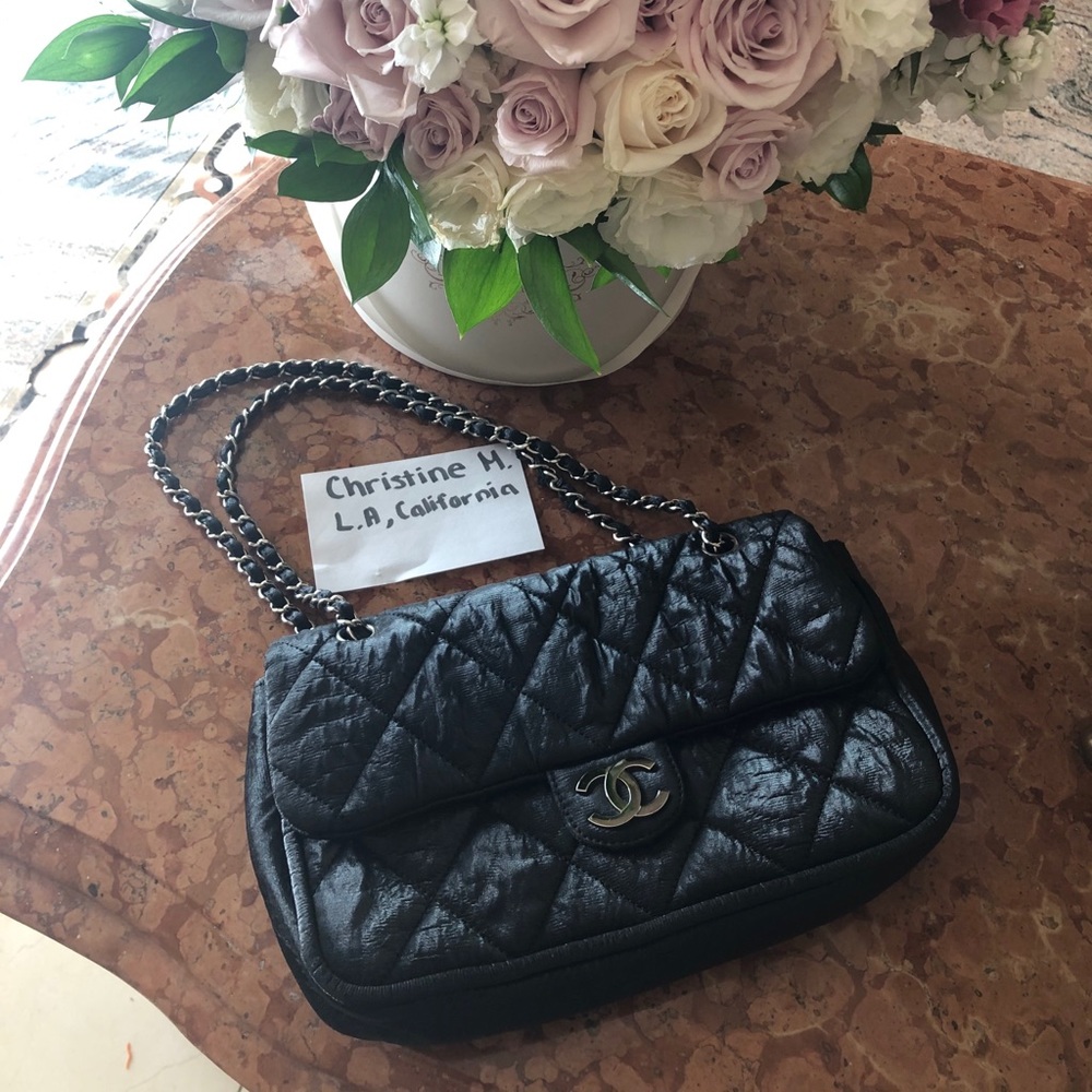 💯 authentic Chanel handbag